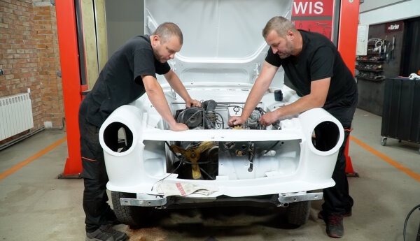 Półwieczny Peugeot 404!